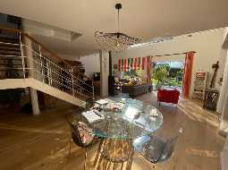 Superb architect designed contemporary turn-key property 30 minutes south of Pau